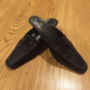 Stuart Weitzman Black Mule size 7.5